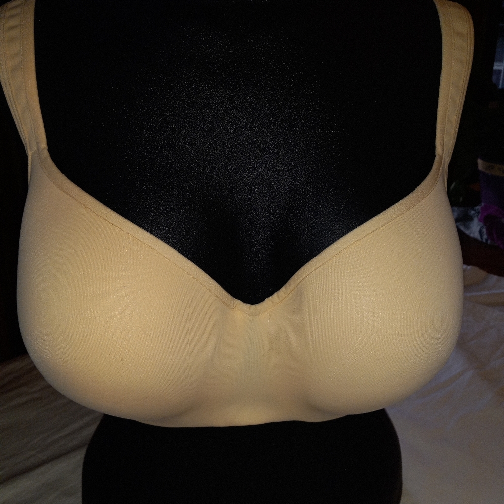 Lane Bryant Cacique Smooth Lightly Line Balconette Bra Size: 42DD Color: Cream